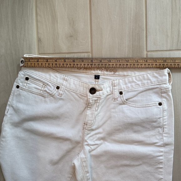 GAP|| White Premium Skinny jeans 10 tall - Picture 9 of 9